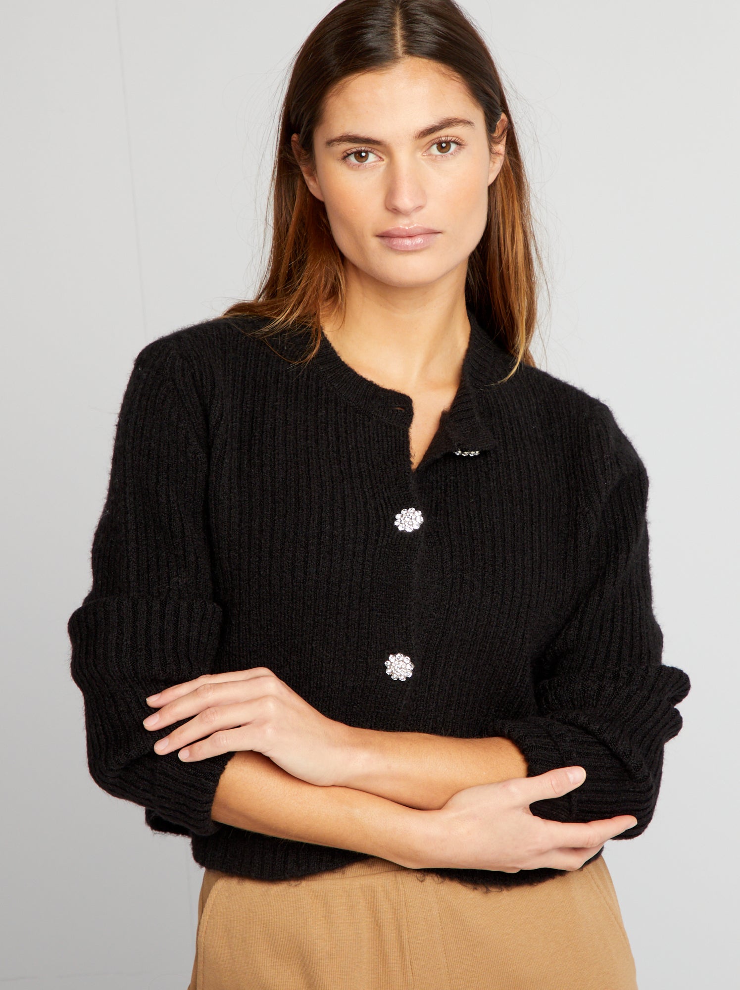 cardigan-corto-nero-elegante-779fuj-1.jpg